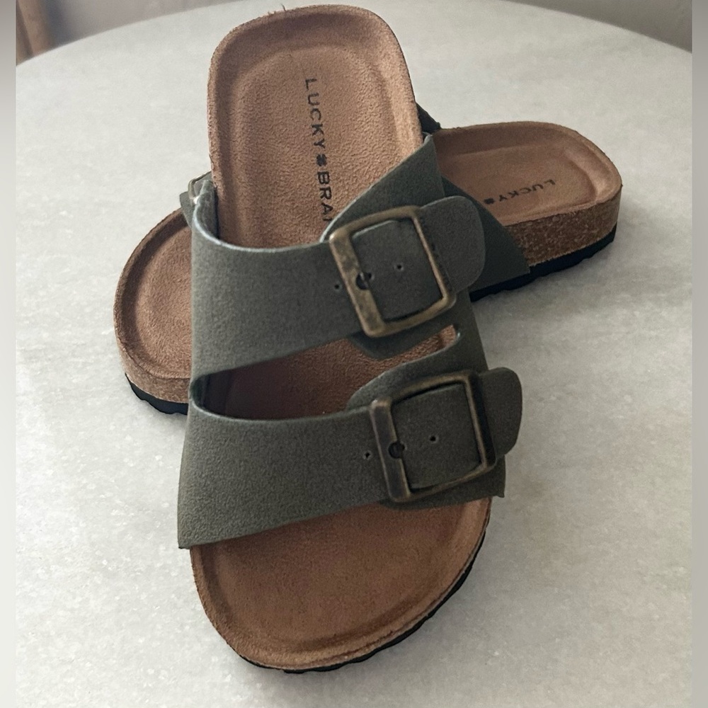 NWOT Kids Suede Lucky Brand Sandal size 11